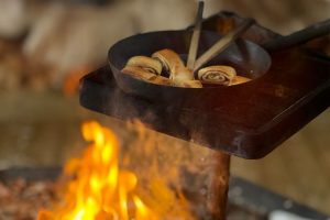 Cinnamon rols on the fire